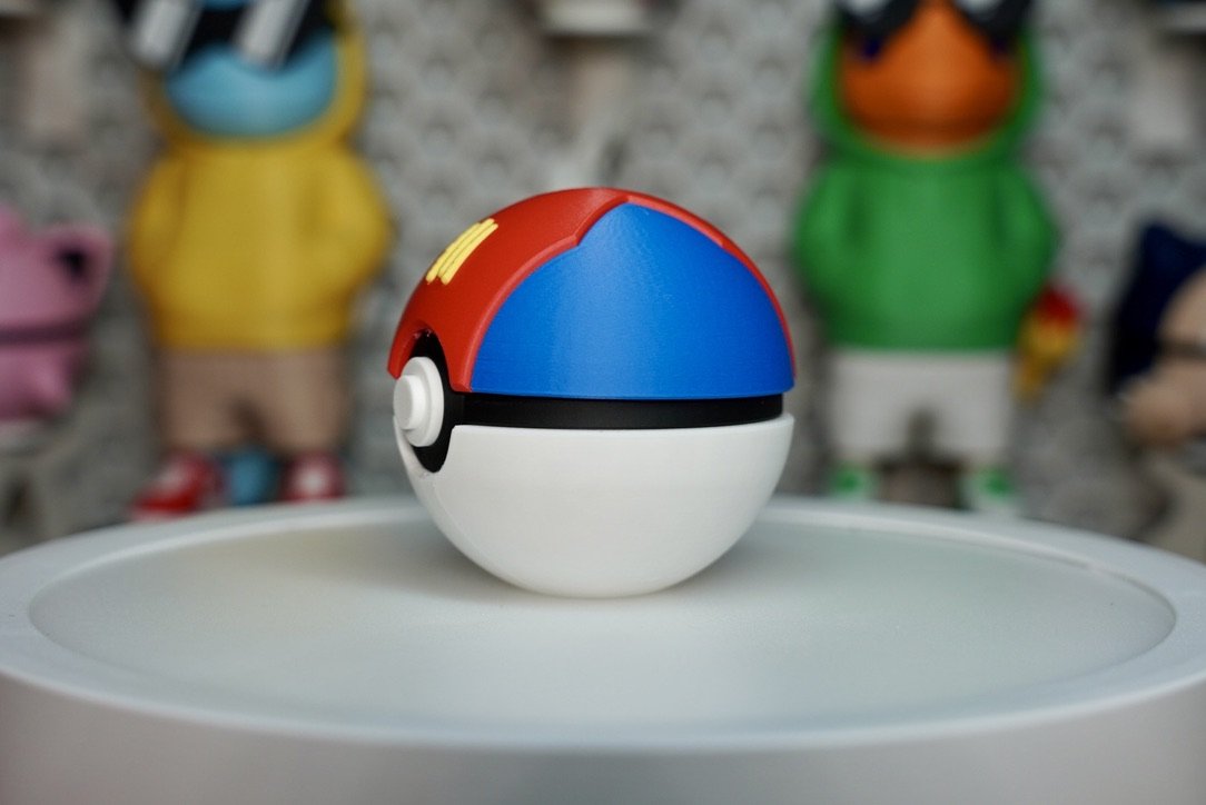 Lure Ball Poké Ball Replica – 3D Printed Pokémon Display Collectible