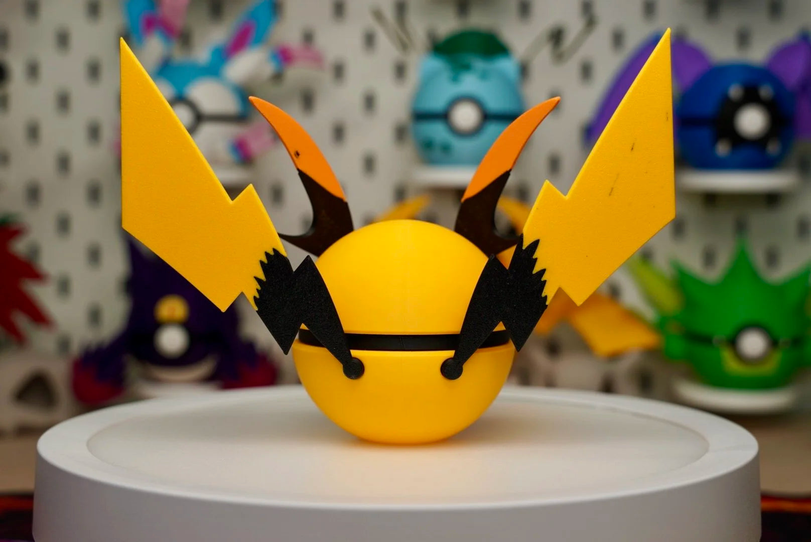 Pokémon-Inspired 3D Printed Poké Ball – Mega Raichu X