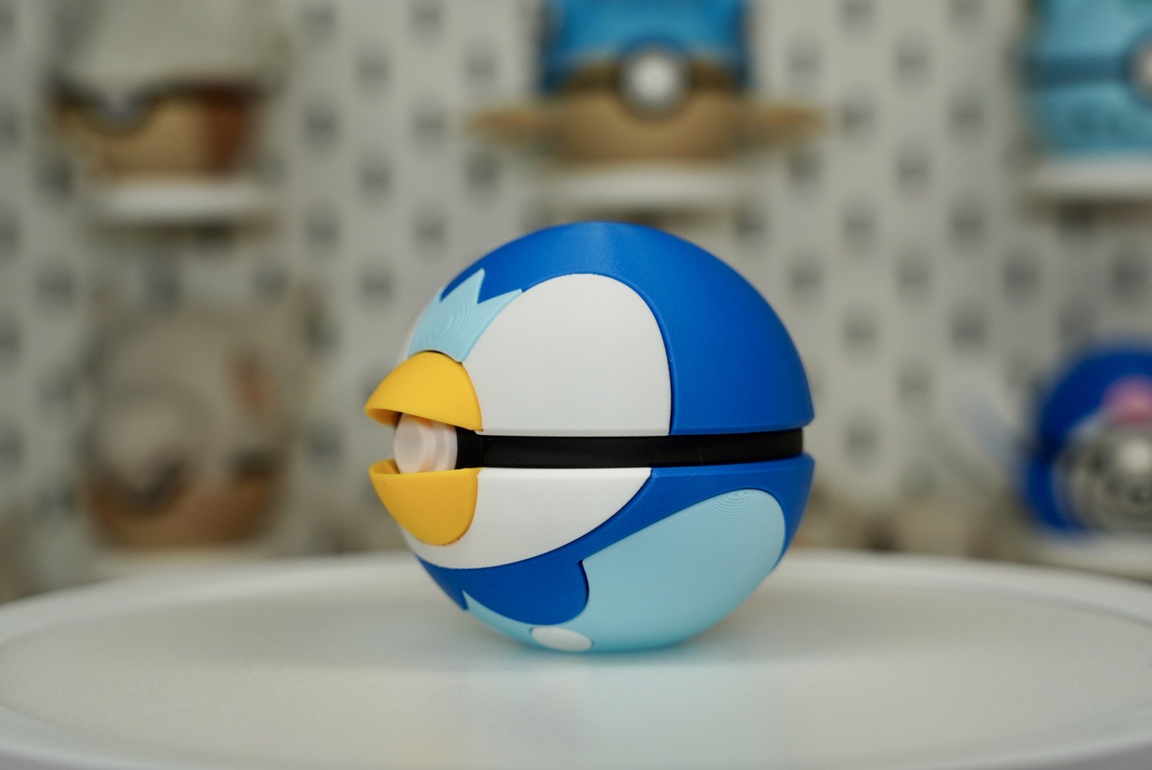 Piplup Poké Ball Replica – 3D Printed Pokémon Display Collectible