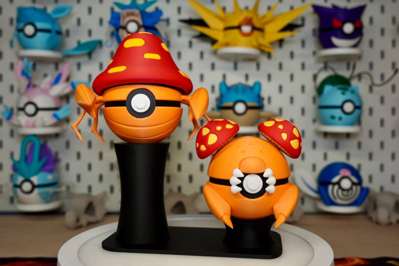 Pokémon-Inspired 3D Printed Poké Ball – Parasect