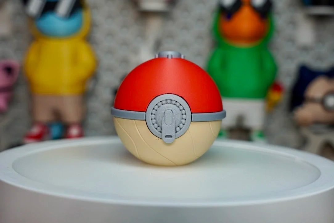 Hisui PokeBall Replica – 3D Printed Pokémon Display Prop