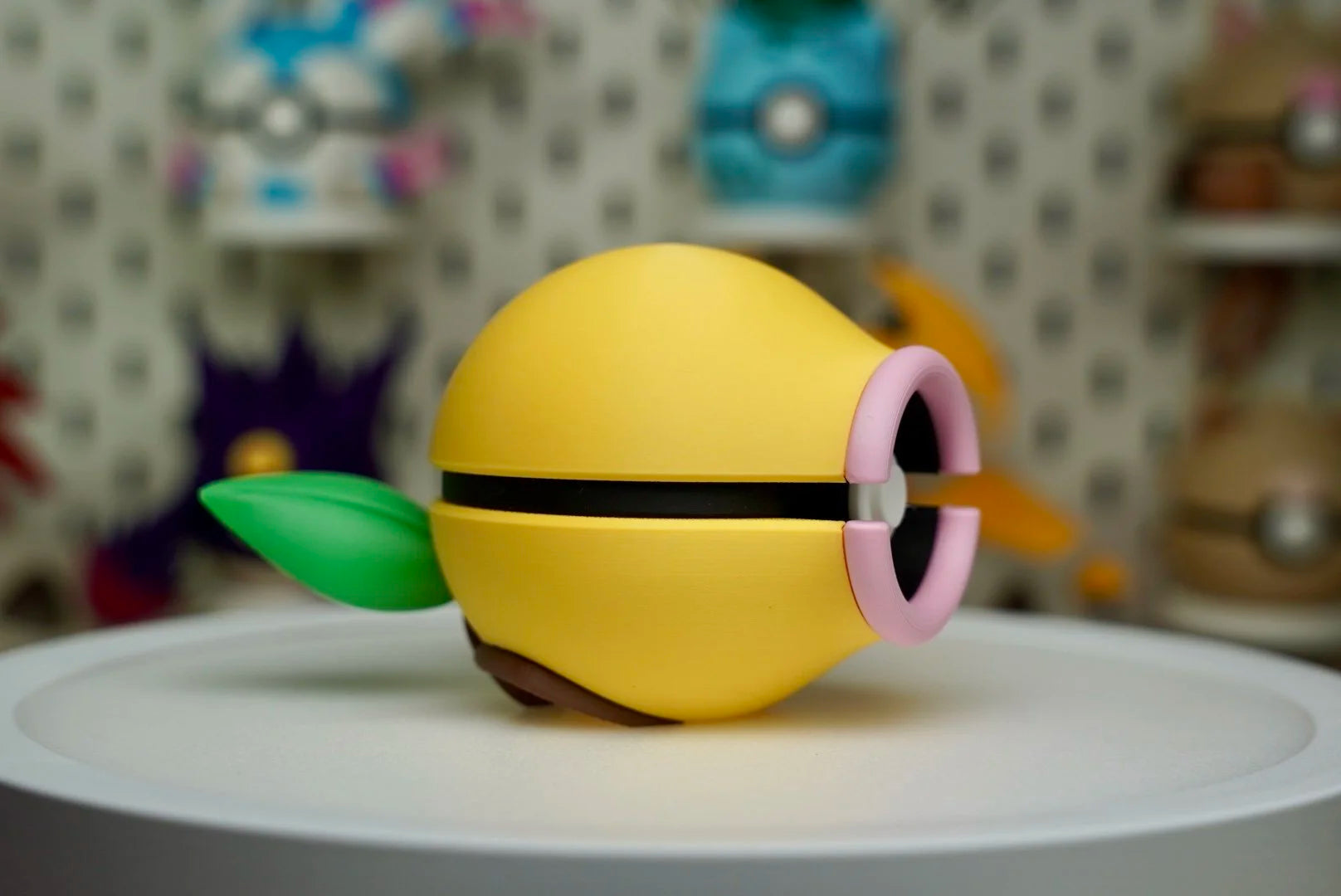 Pokémon-Inspired 3D Printed Poké Ball – Bellsprout