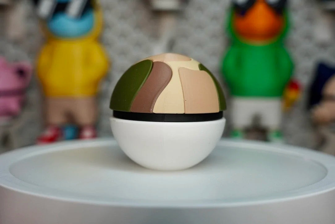 Safari Ball Poké Ball Replica – 3D Printed Pokémon Collector’s Display Prop