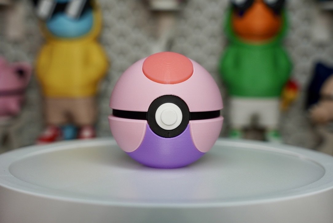 Dream Ball Poké Ball Replica – Premium 3D Printed Pokémon Prop