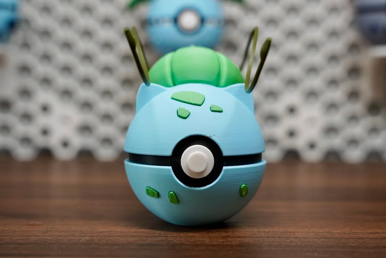 Pokémon-Inspired 3D Printed Poké Ball – Bulbasaur