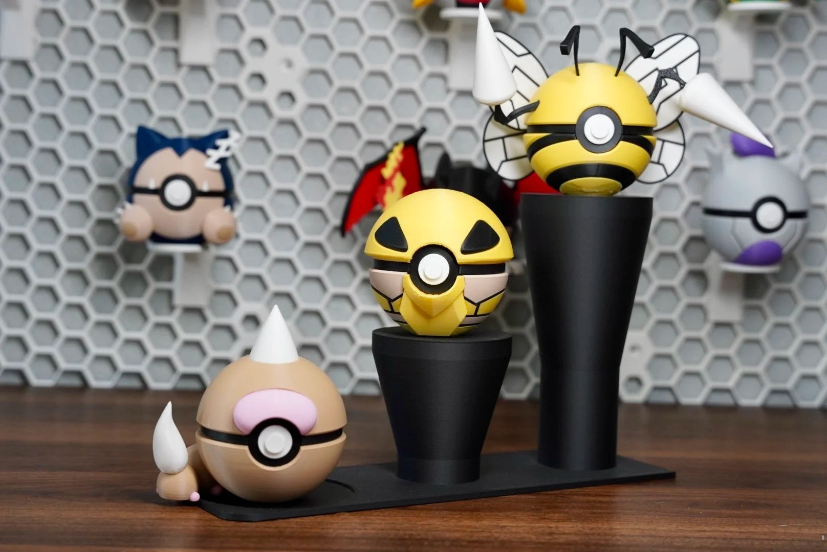 Pokémon-Inspired 3D Printed Poké Ball – Beedrill