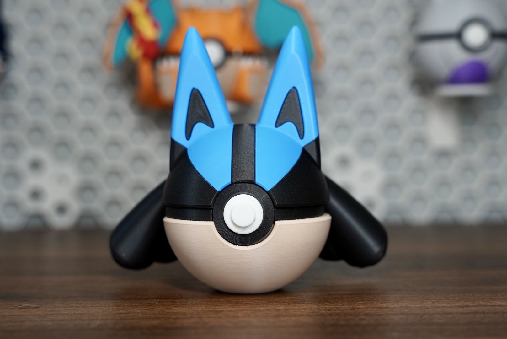 Pokémon-Inspired 3D Printed Poké Ball – Lucario