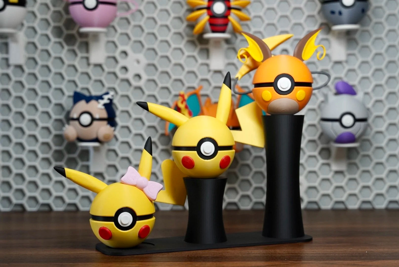 Pokémon-Inspired 3D Printed Poké Ball – Raichu