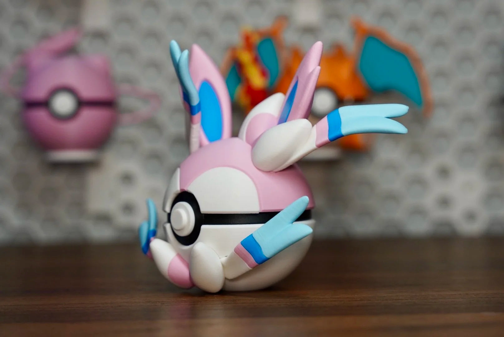 Pokémon-Inspired 3D Printed Poké Ball – Sylveon