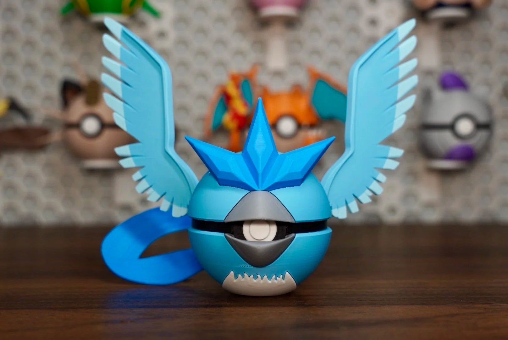 Pokémon-Inspired 3D Printed Poké Ball – Articuno