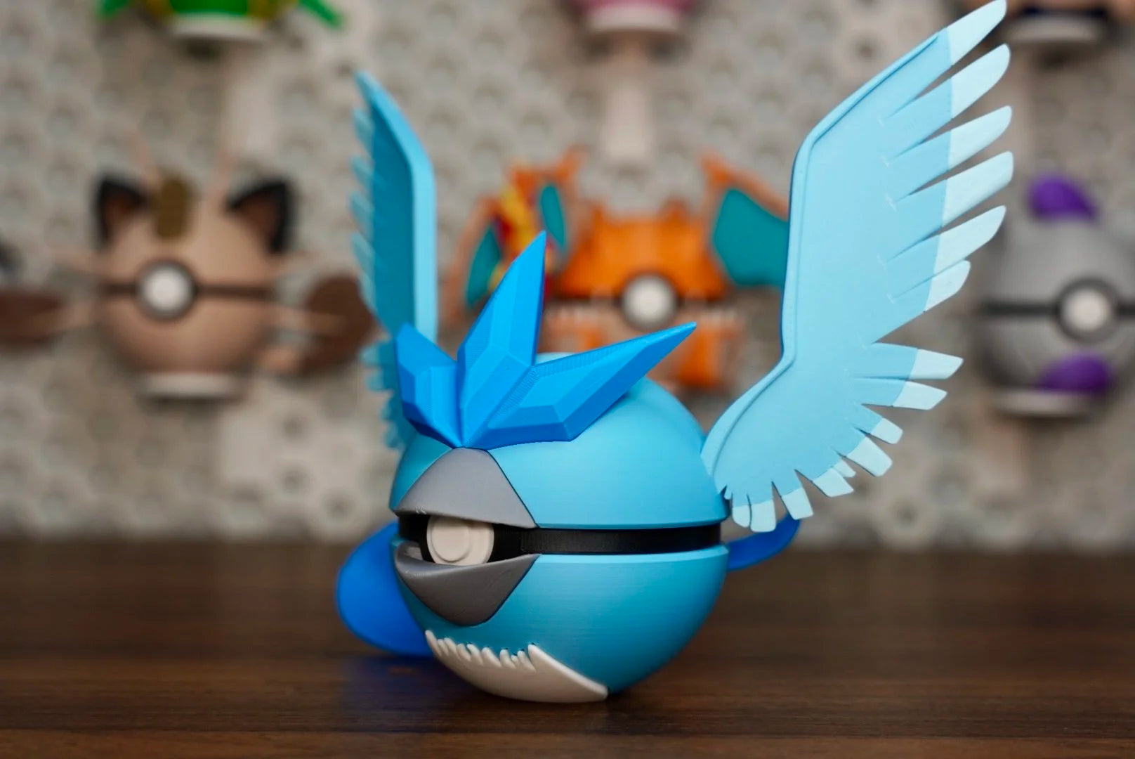 Pokémon-Inspired 3D Printed Poké Ball – Articuno