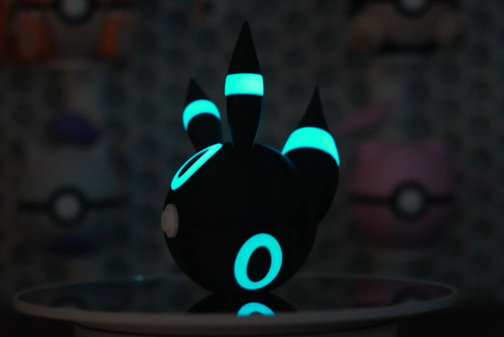 Pokémon-Inspired 3D Printed Poké Ball – Umbreon