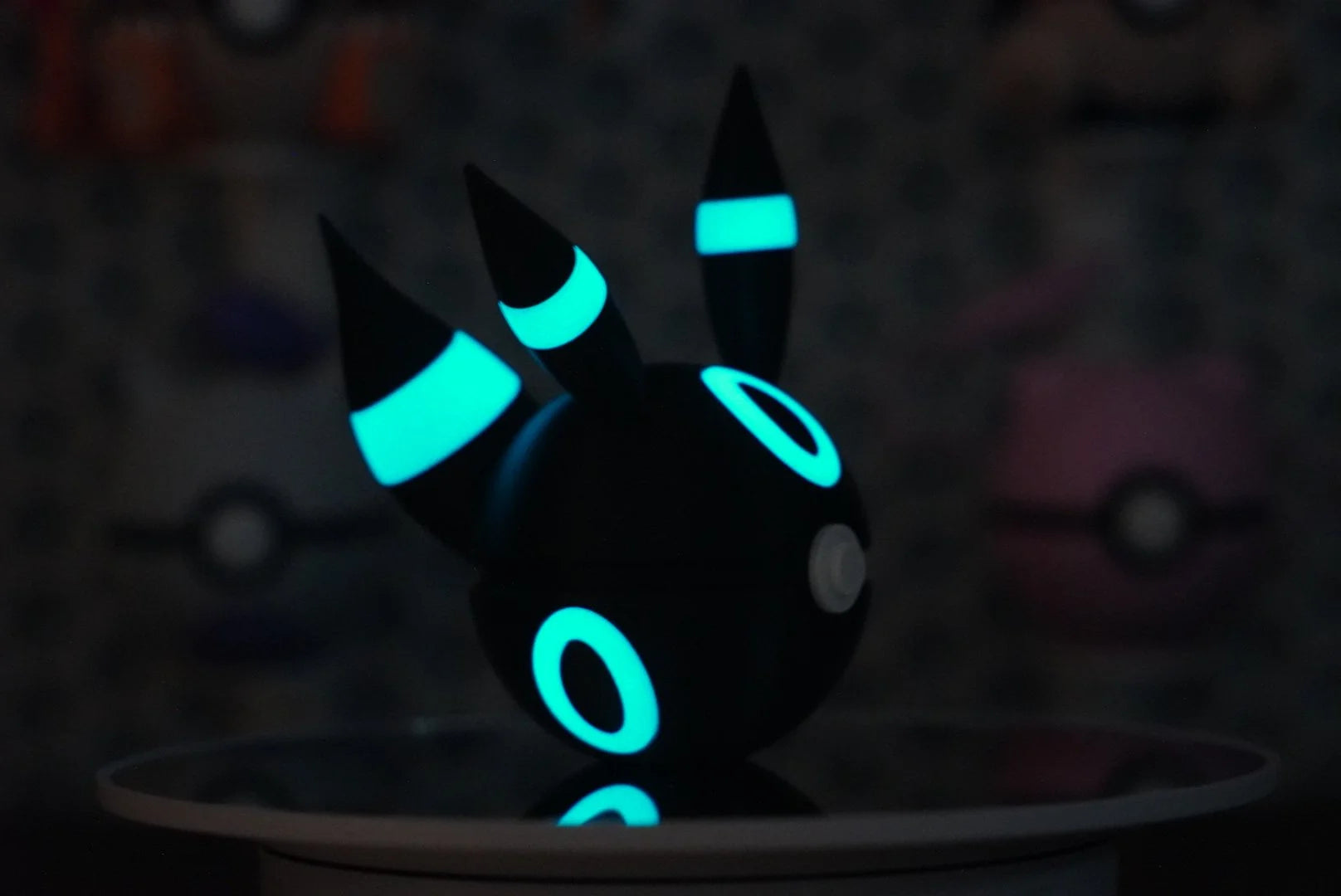 Pokémon-Inspired 3D Printed Poké Ball – Umbreon