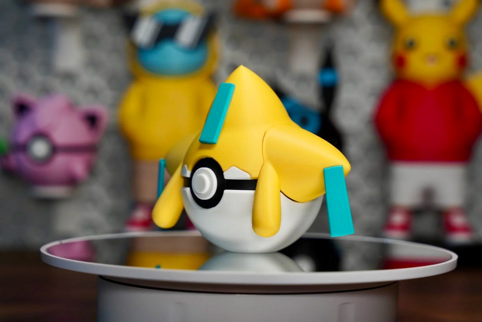 Pokémon-Inspired 3D Printed Poké Ball – Jirachi