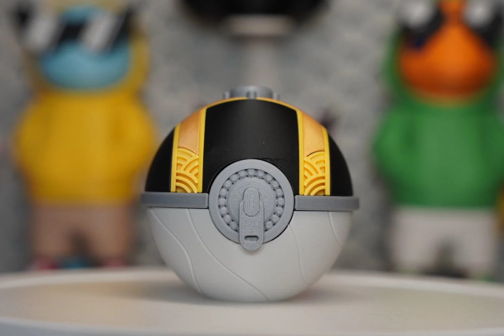Hisui Ultra Ball Replica – 3D Printed Pokémon Display Prop