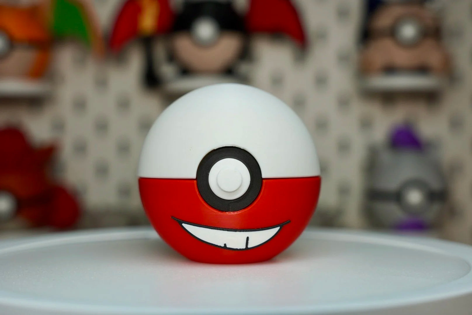 Pokémon-Inspired 3D Printed Poké Ball – Electrode