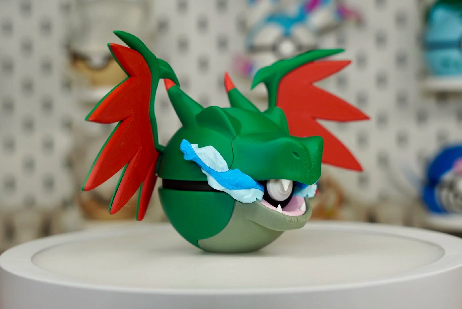 Shiny Mega Charizard Poké Ball – Optional Tail – 3D Printed Pokémon Display