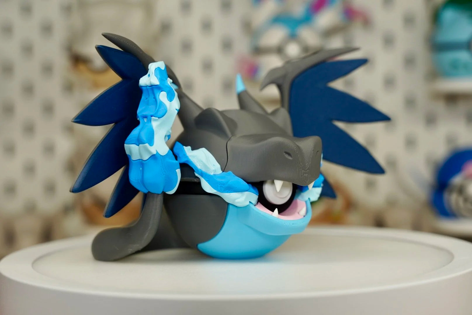 Mega Charizard Poké Ball – Optional Tail – 3D Printed Pokémon Display