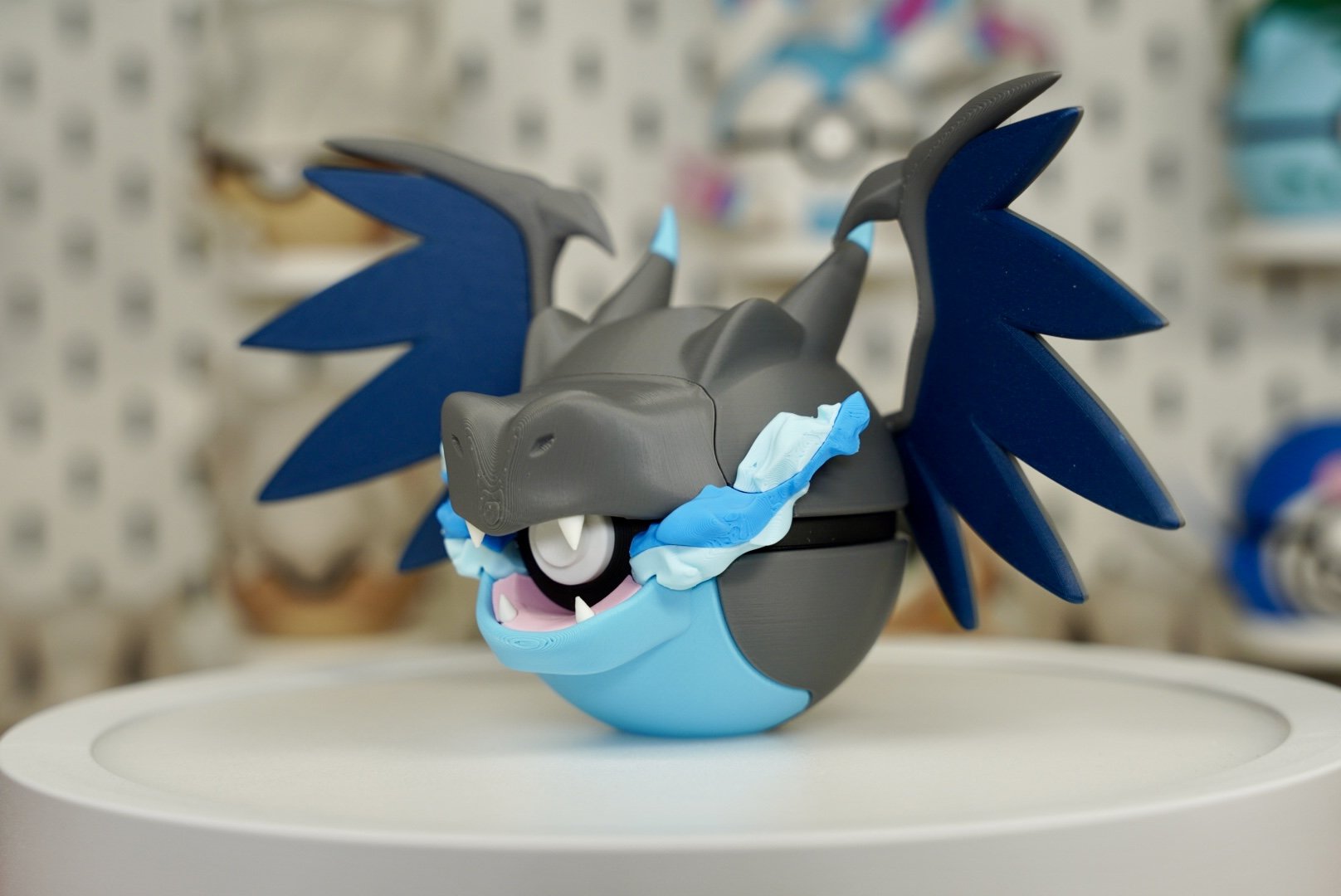 Mega Charizard Poké Ball – Optional Tail – 3D Printed Pokémon Display