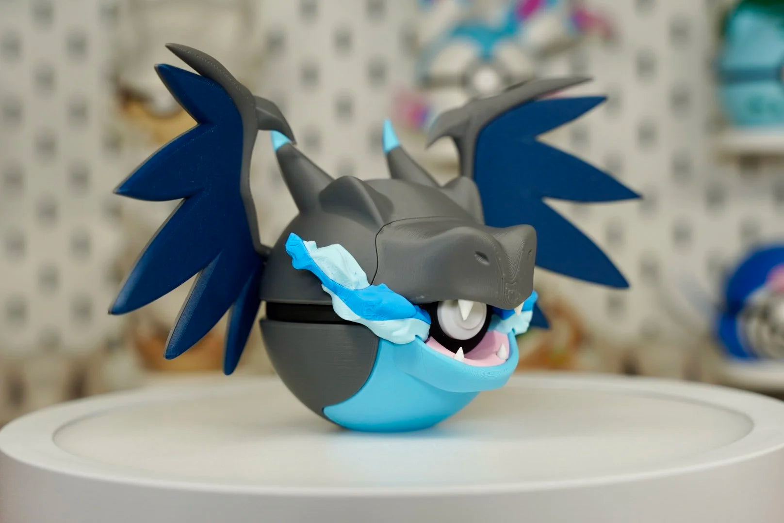 Mega Charizard Poké Ball – Optional Tail – 3D Printed Pokémon Display