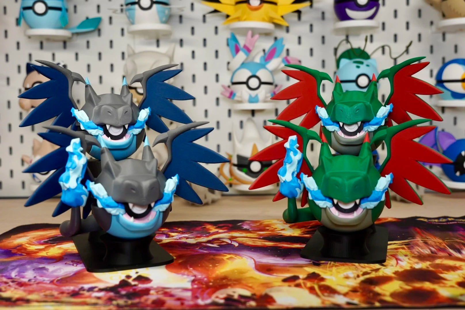 Shiny Mega Charizard Poké Ball – Optional Tail – 3D Printed Pokémon Display