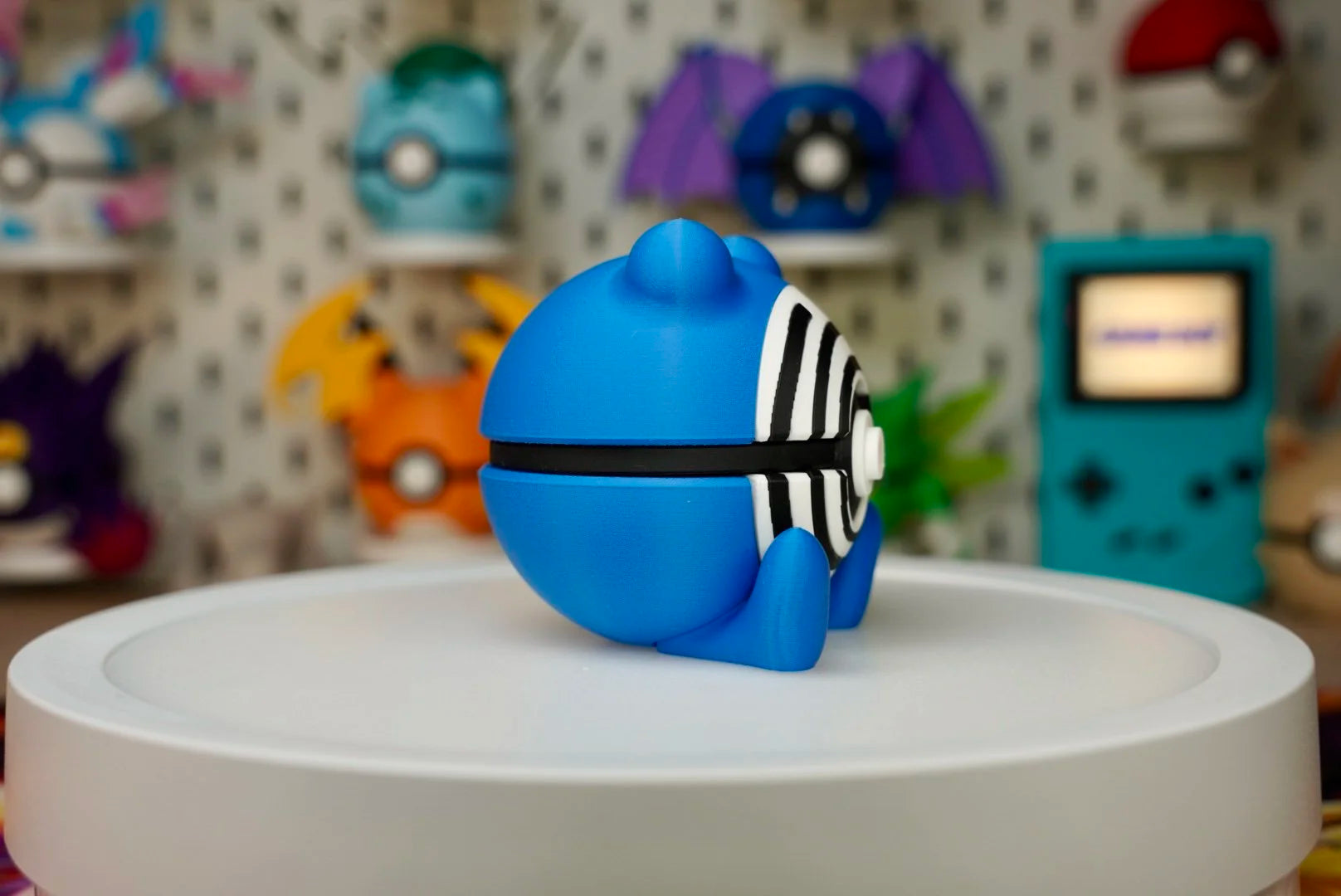 Poliwhirl Poké Ball Replica – 3D Printed Pokémon Display Collectible