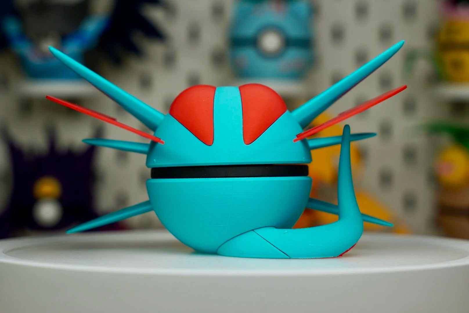 Salamence Poké Ball – 3D Printed Pokemon Collectible Display