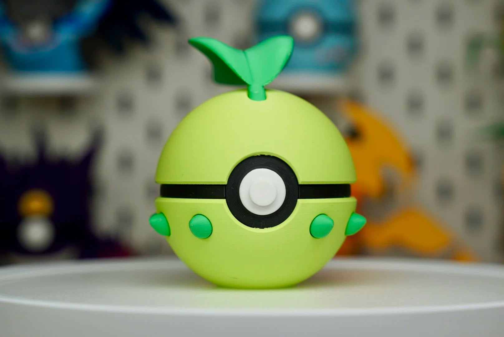 Pokémon-Inspired 3D Printed Poké Ball – Chikorita