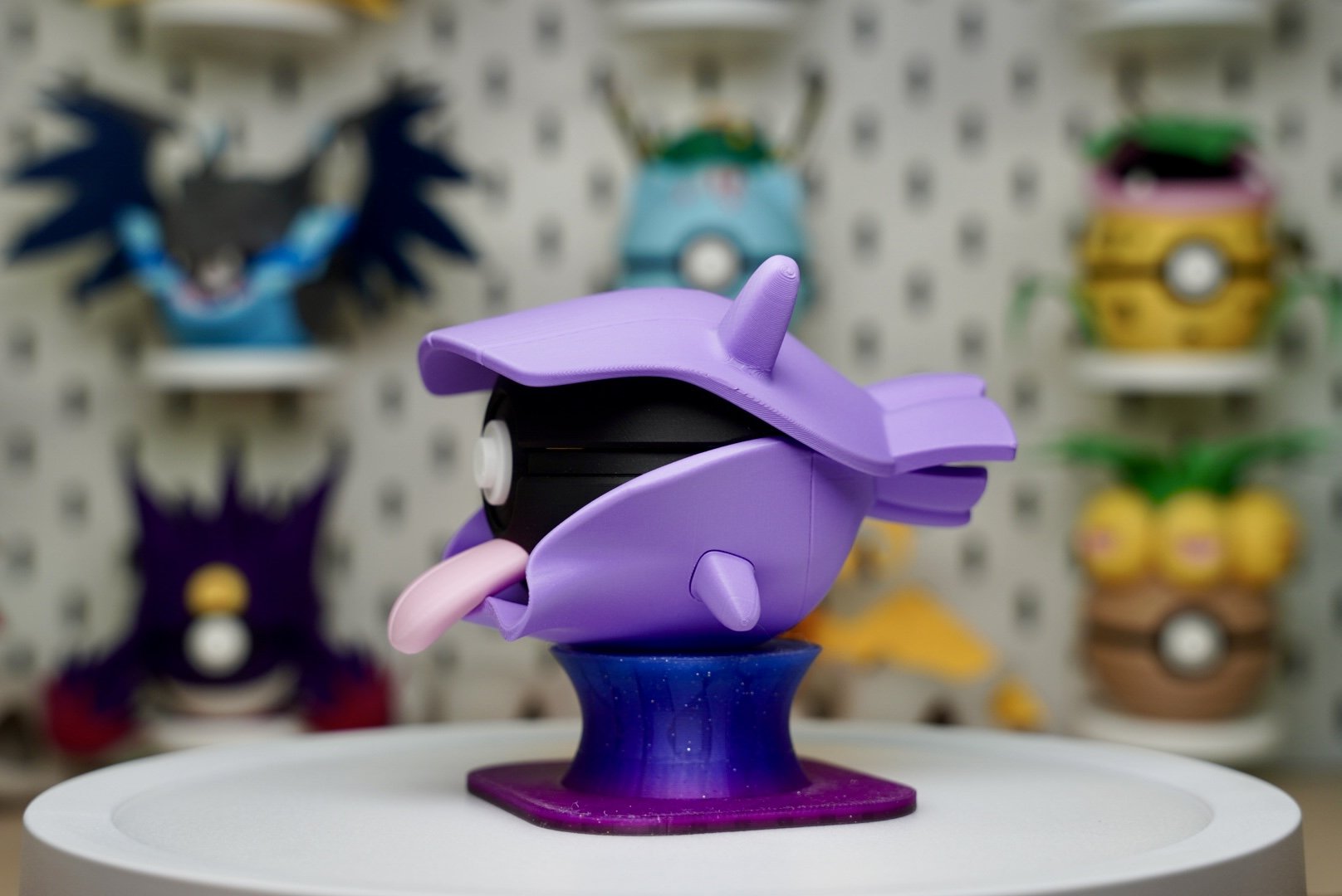 Shellder Poké Ball Replica – 3D Printed Pokémon Display Collectible