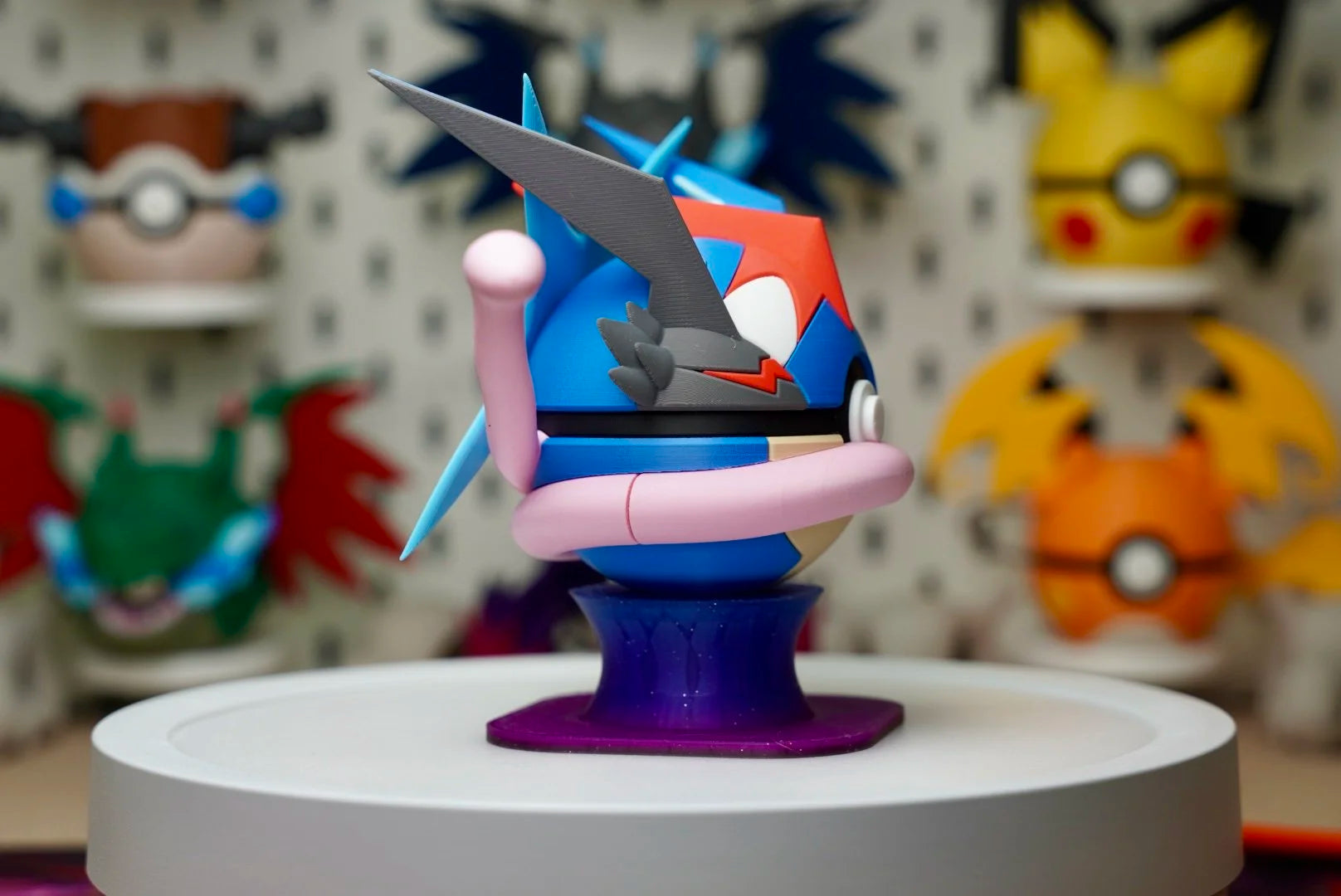 Pokémon-Inspired 3D Printed Poké Ball – Ash-Greninja