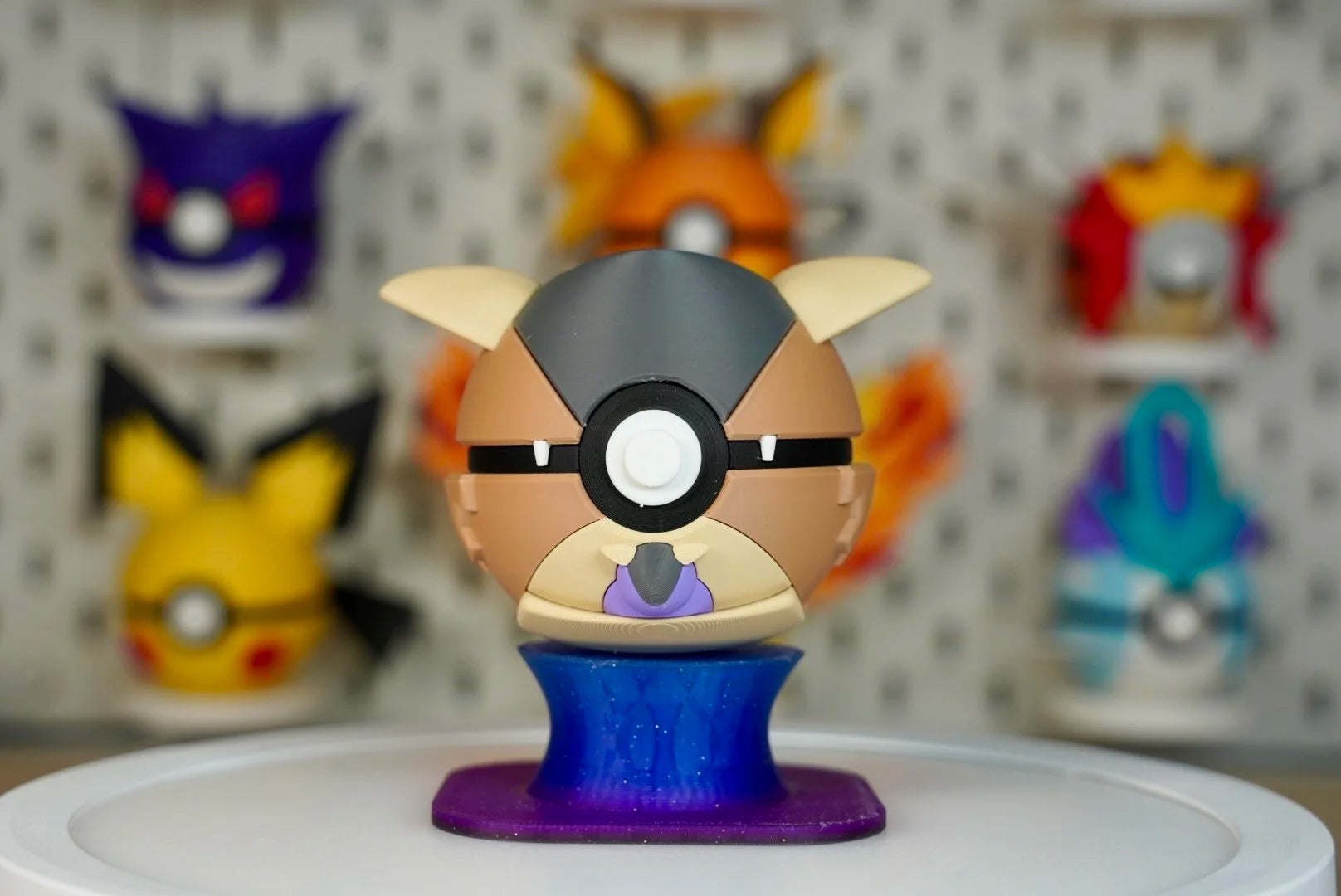 Pokémon-Inspired 3D Printed Poké Ball – Kangaskhan