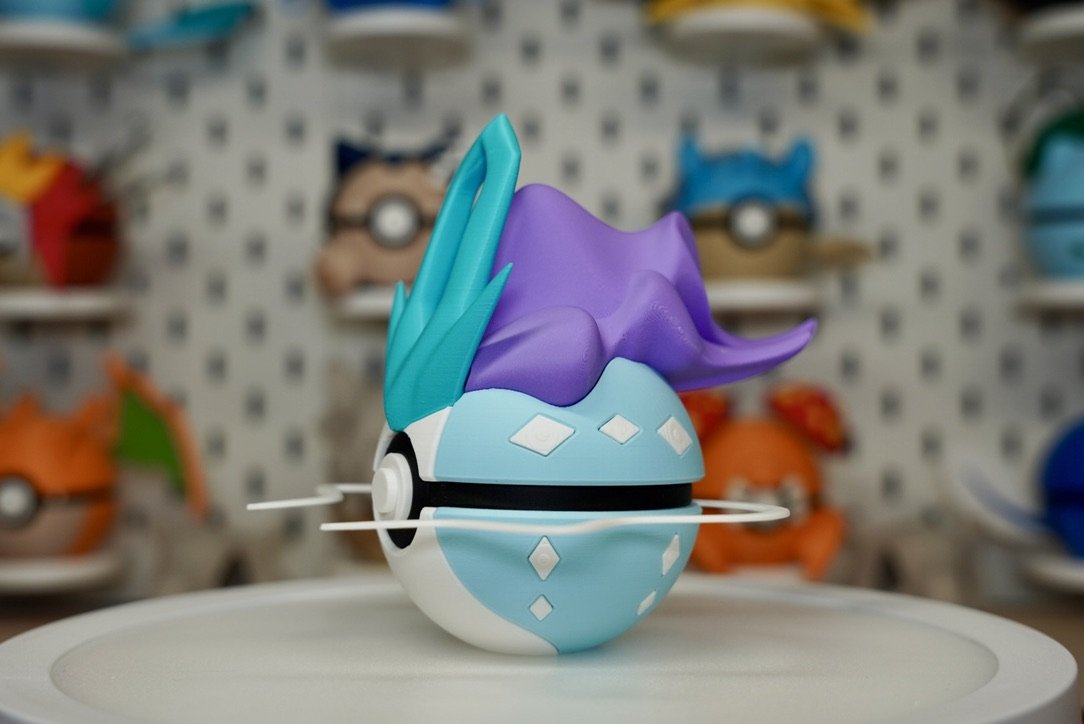 Suicune Poké Ball Replica – 3D Printed Pokémon Display Collectible