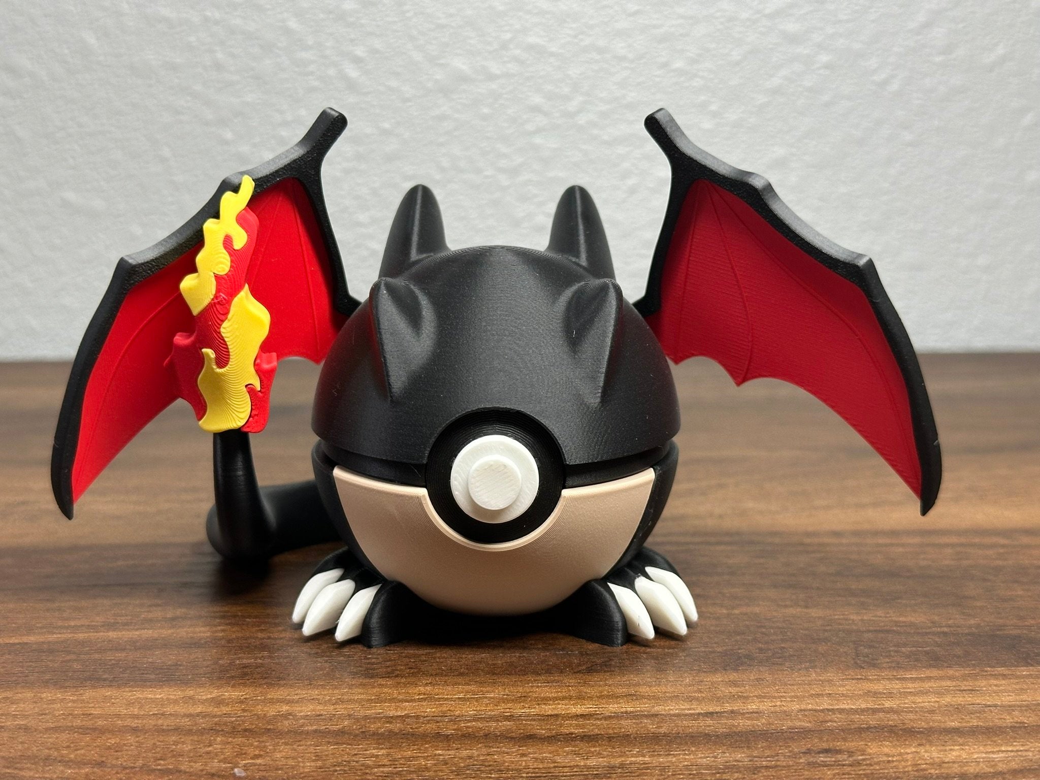Pokémon-Inspired 3D Printed Poké Ball – Charizard